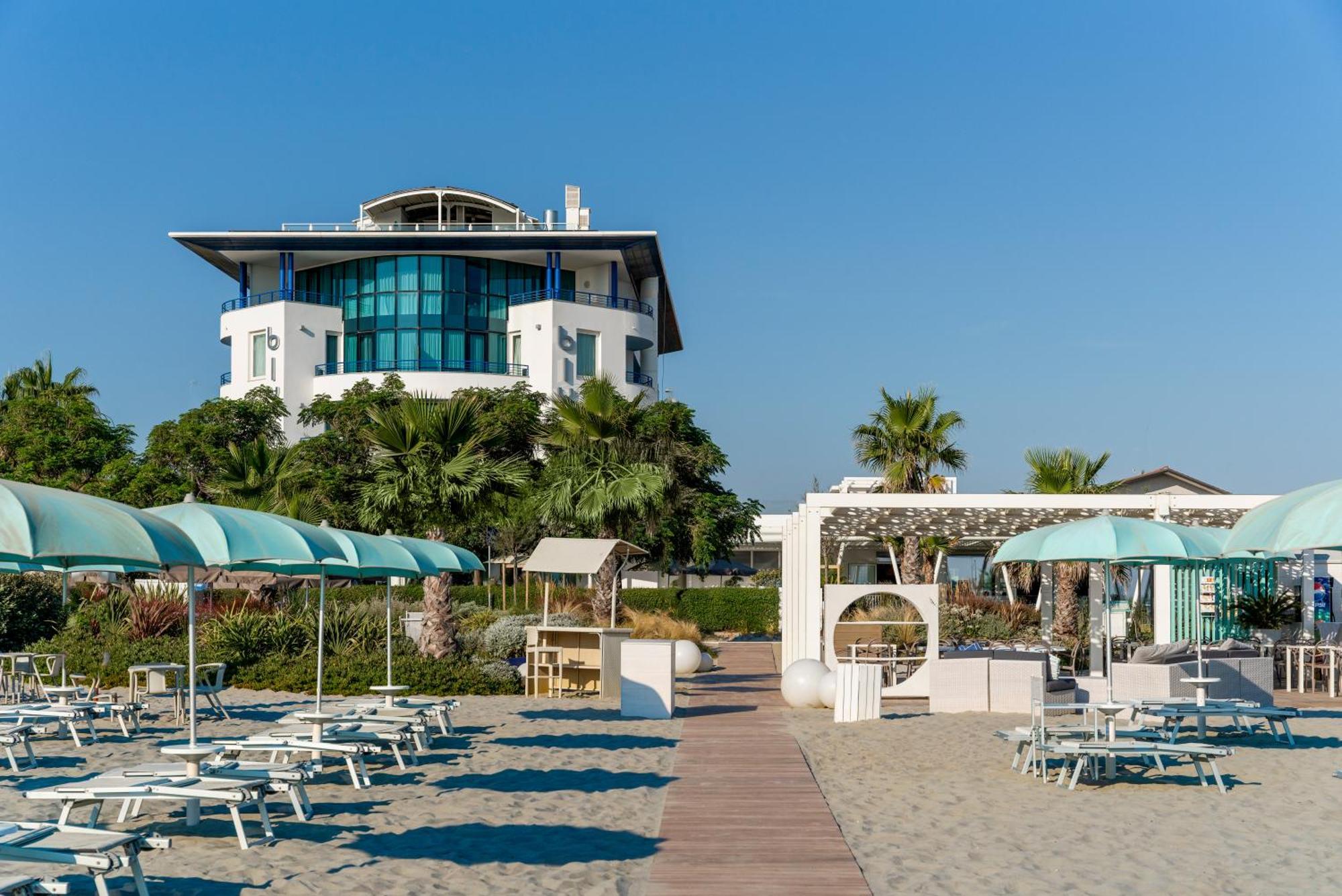 Blu Suite Resort بيلاريا-إيجيا مارينا المظهر الخارجي الصورة
